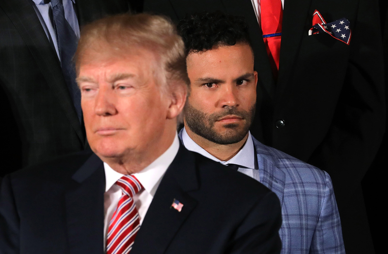 Illustration for article titled Jose Altuve's Day At The White House Looked Pretty Awkward